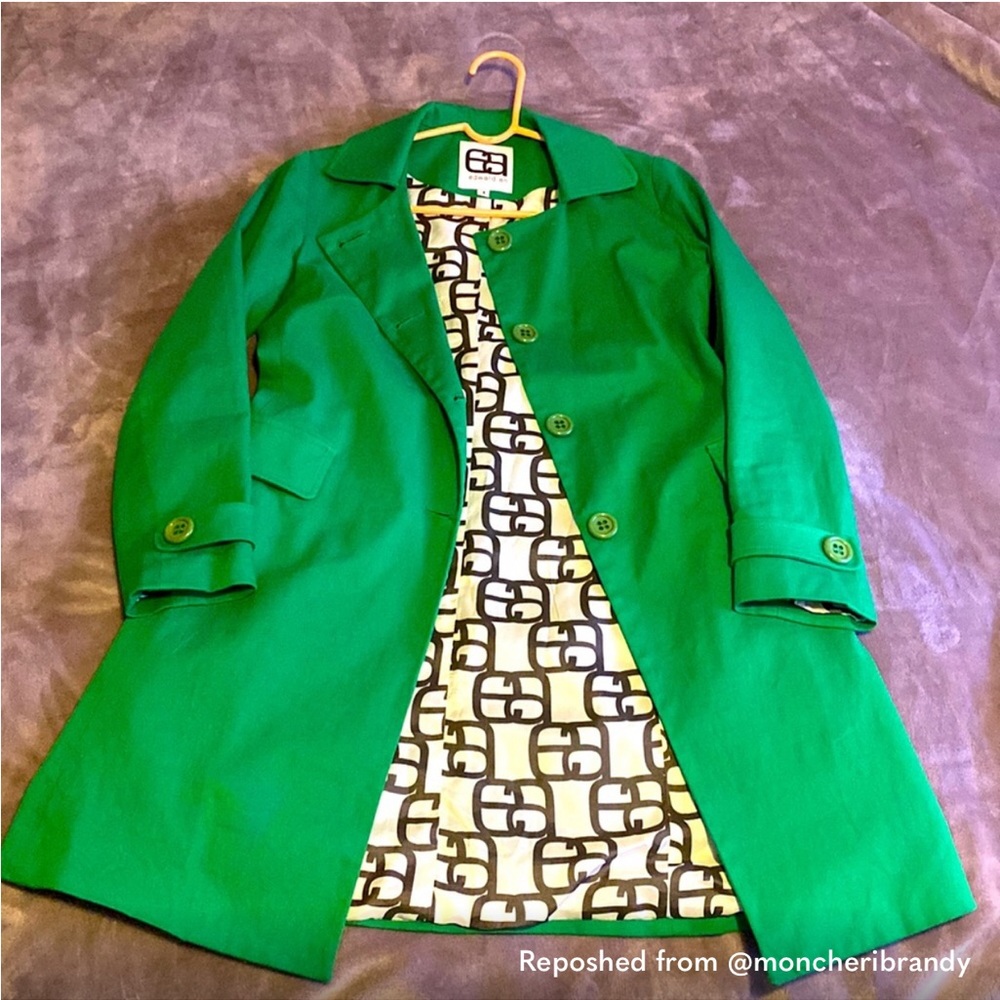 ISO Edward An green coat jacket size 4, 6 or 8
